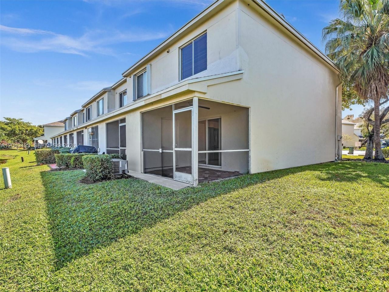 60 Key West Ct , Unit 60, Weston, FL 33326 Photo