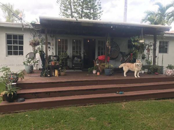 1050 NE 81st St , Miami, FL 33138