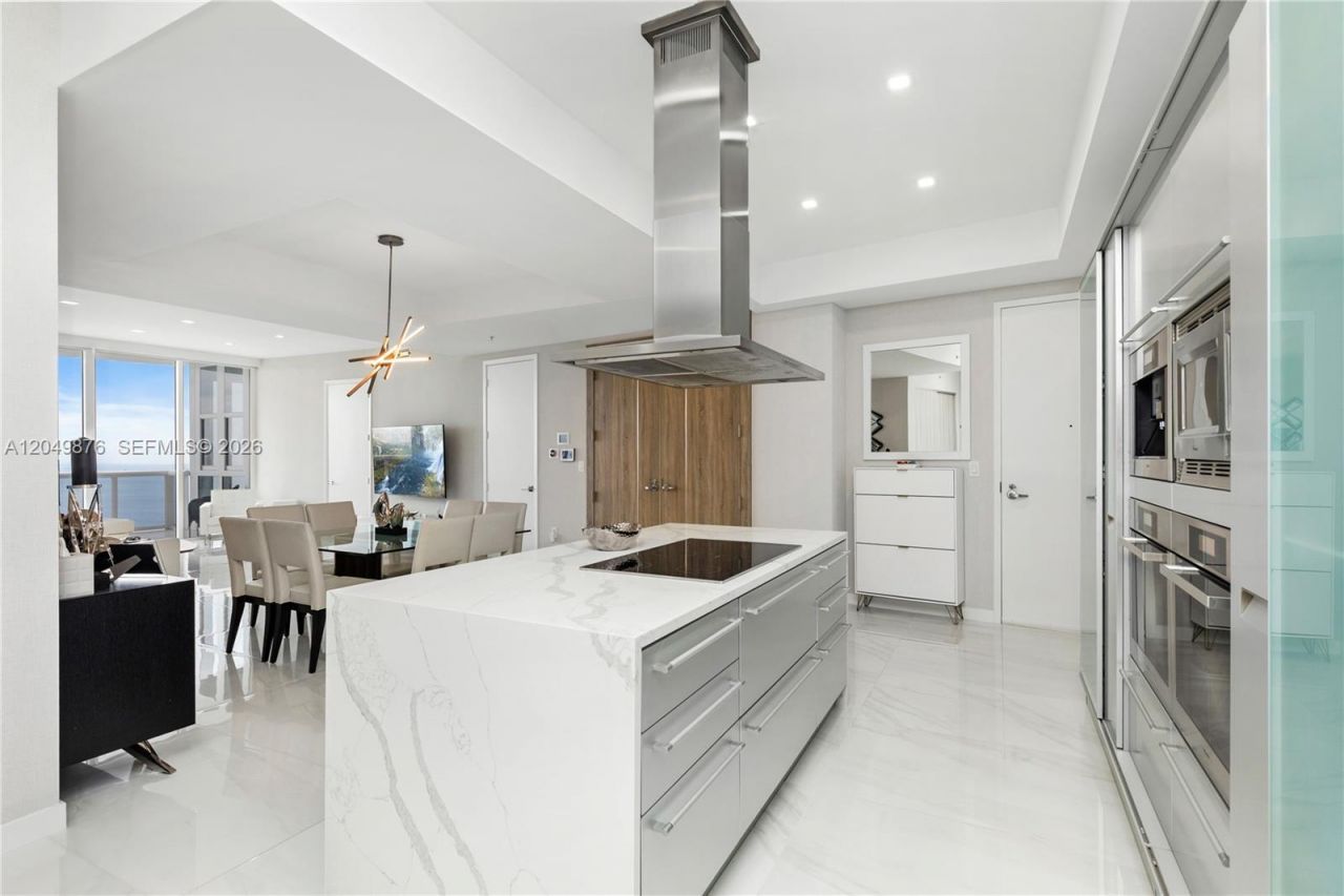 18201 Collins Ave, Unit 3504, Sunny Isles Beach, FL 33160 Photo