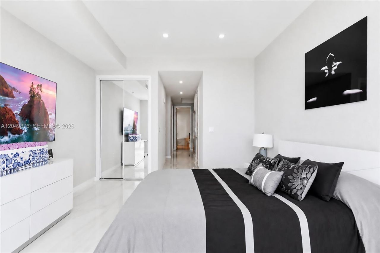 18201 Collins Ave, Unit 3504, Sunny Isles Beach, FL 33160 Photo