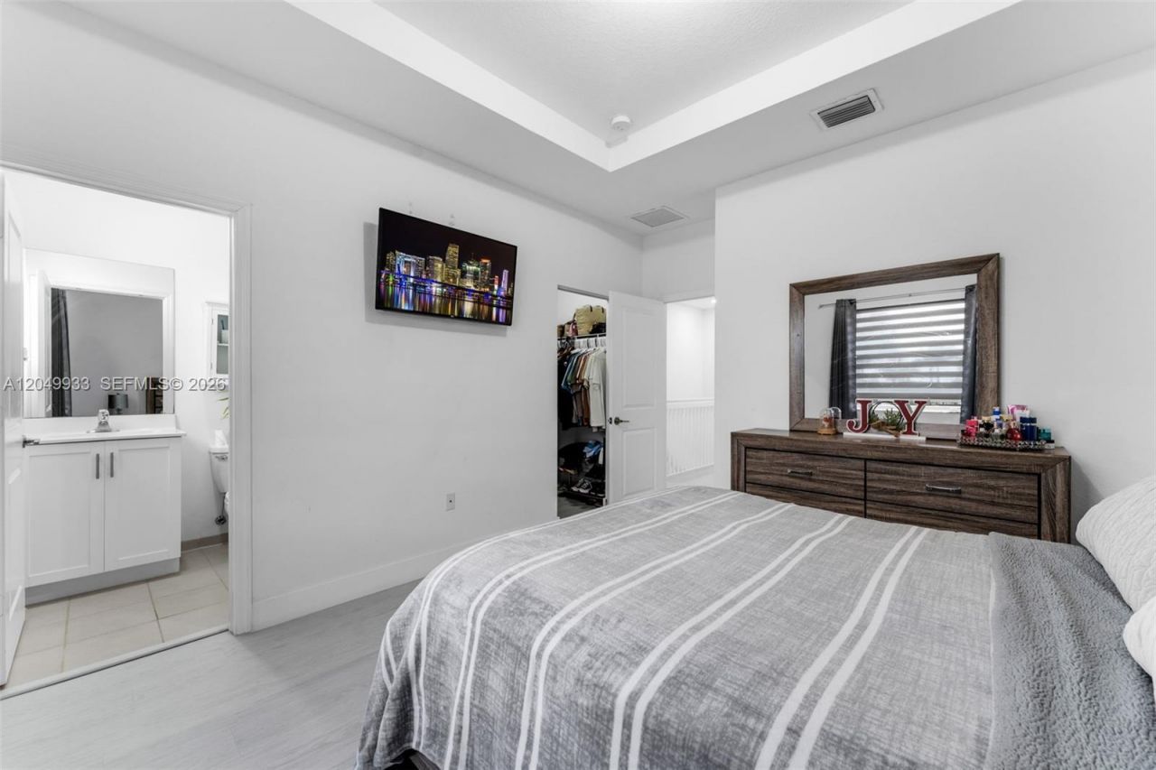 1461 SE 26th Rd , Homestead, FL 33035 Photo