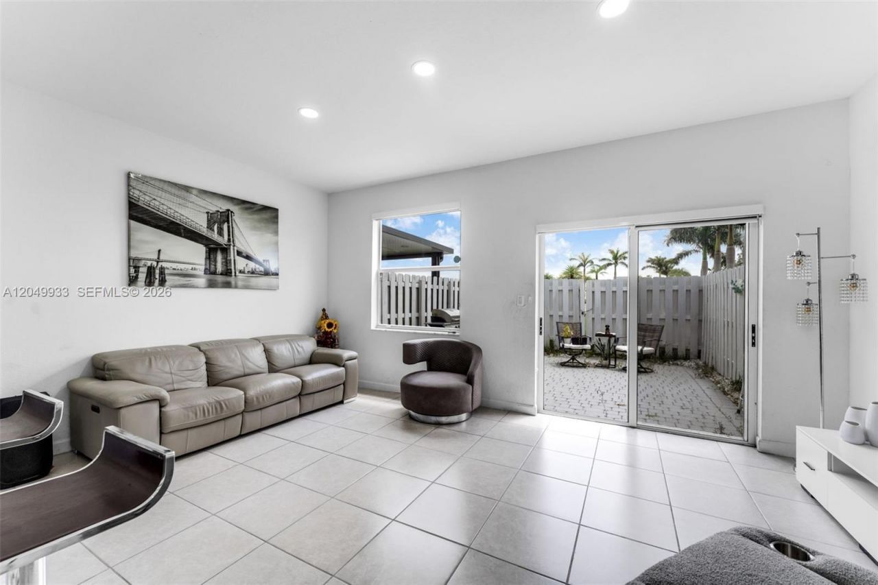 1461 SE 26th Rd , Homestead, FL 33035 Photo