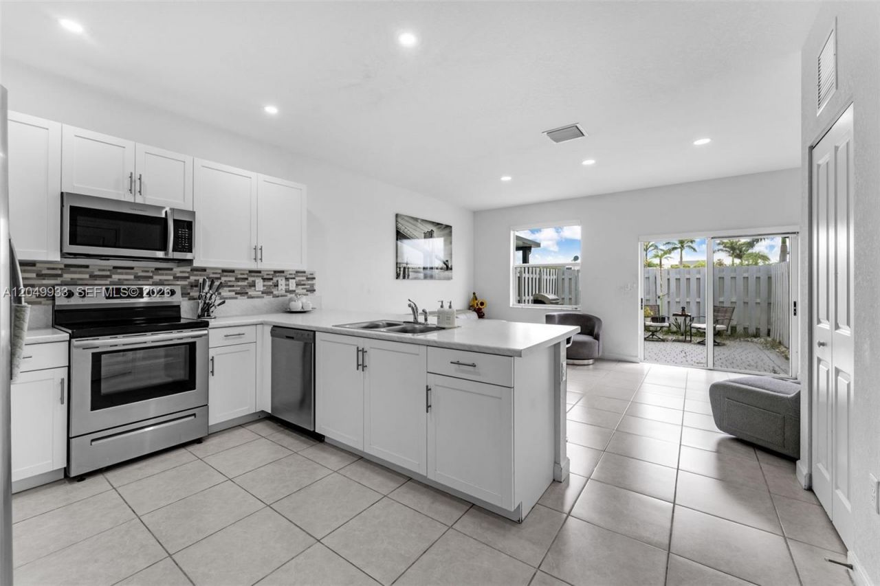 1461 SE 26th Rd , Homestead, FL 33035 Photo