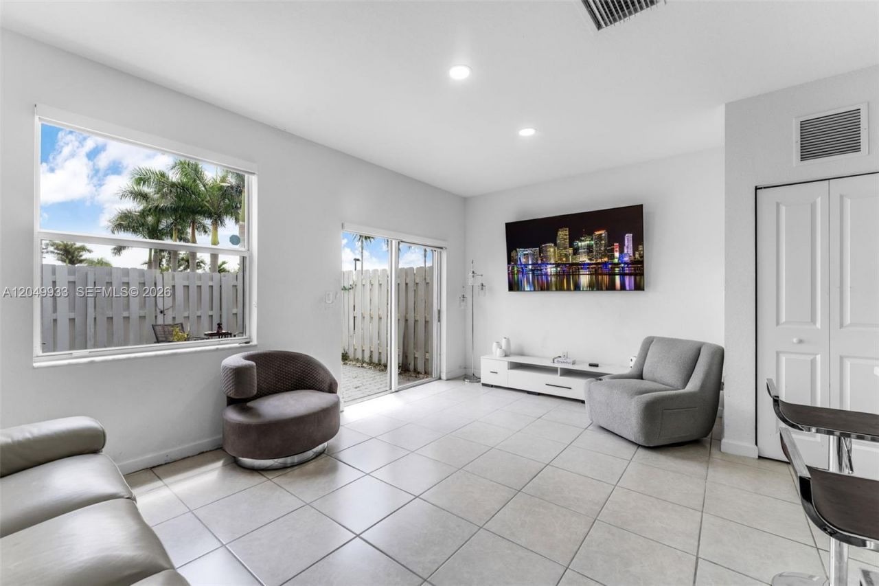 1461 SE 26th Rd , Homestead, FL 33035 Photo