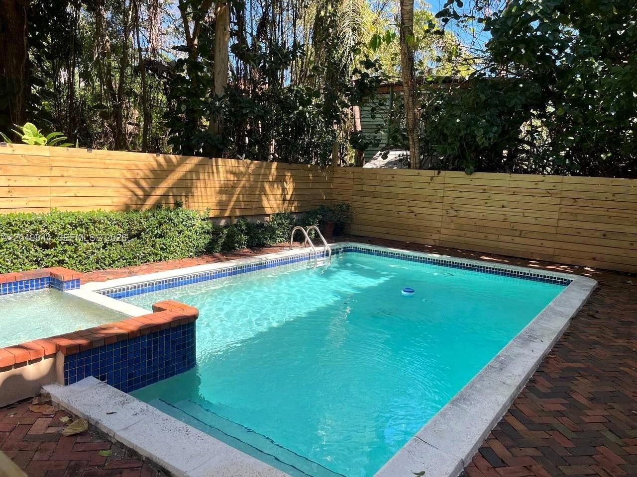 3135 Gifford Ln , Unit F, Miami, FL 33133 Photo