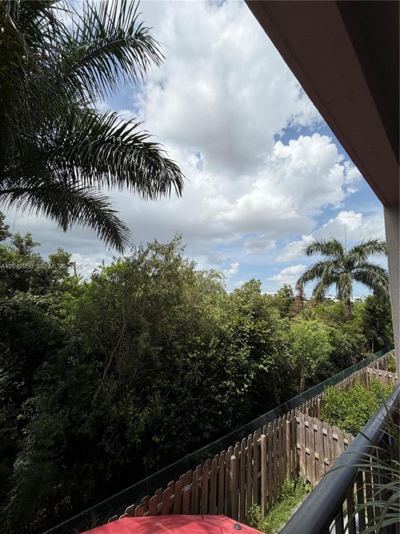 8195 NW 104th Ave , Unit 22, Doral, FL 33178 Photo