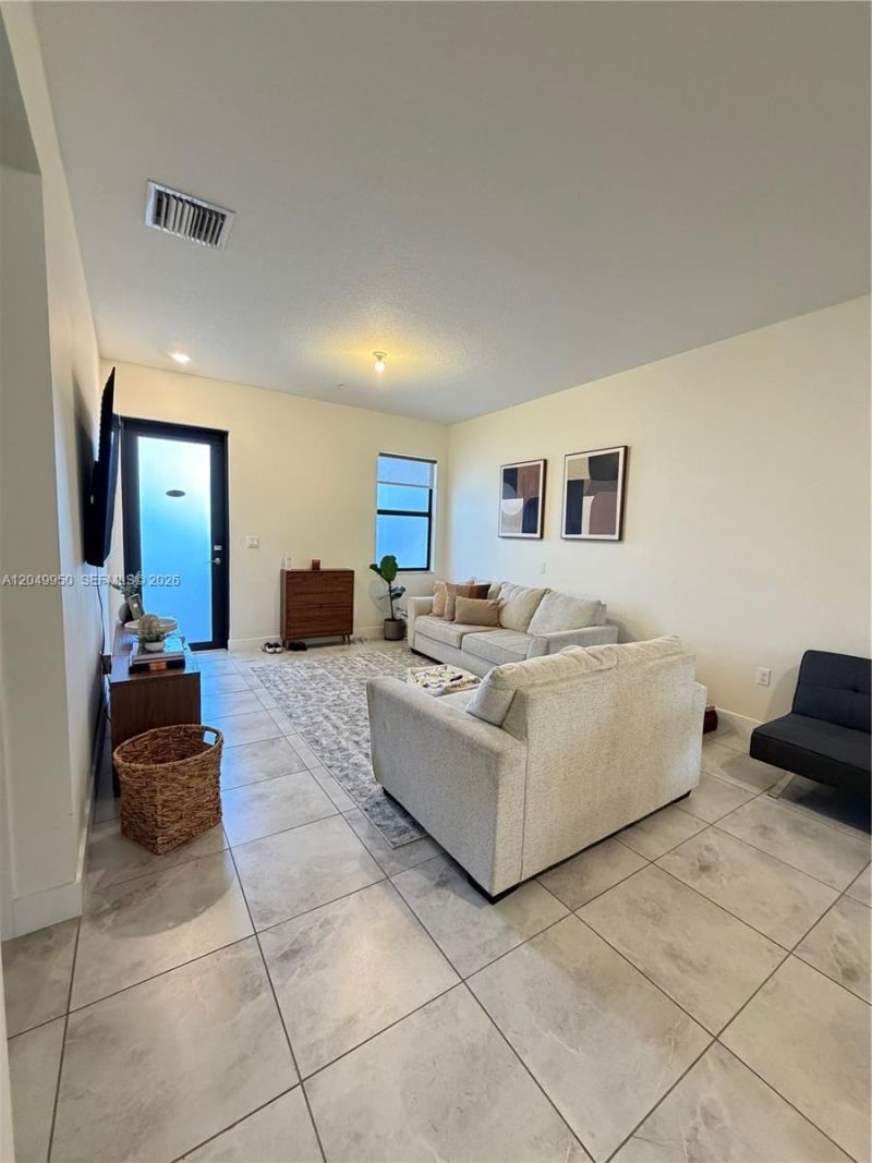 8195 NW 104th Ave , Unit 22, Doral, FL 33178 Photo