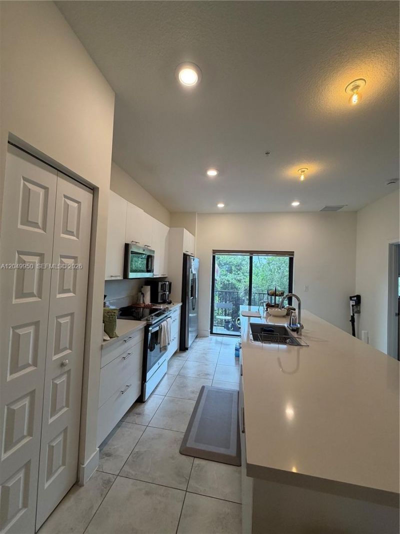 8195 NW 104th Ave , Unit 22, Doral, FL 33178 Photo