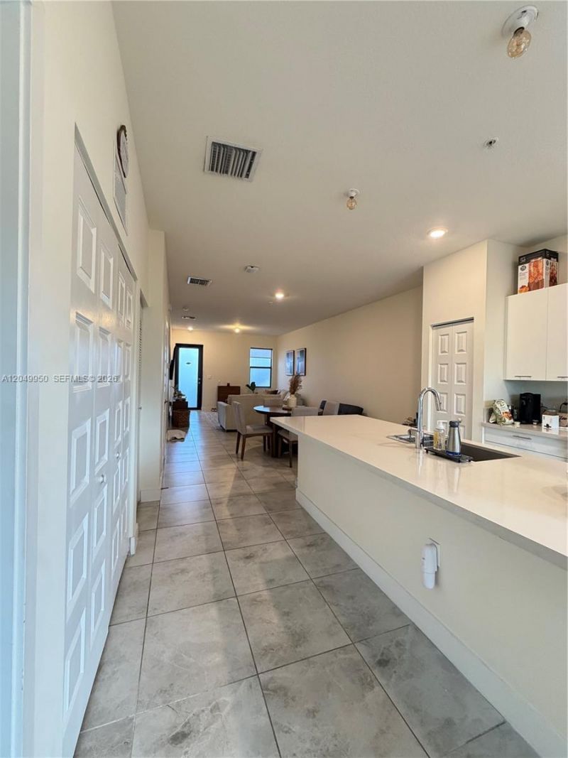 8195 NW 104th Ave , Unit 22, Doral, FL 33178 Photo