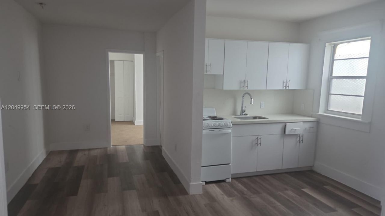 959 SW 5th St , Unit A09, Miami, FL 33130 Photo