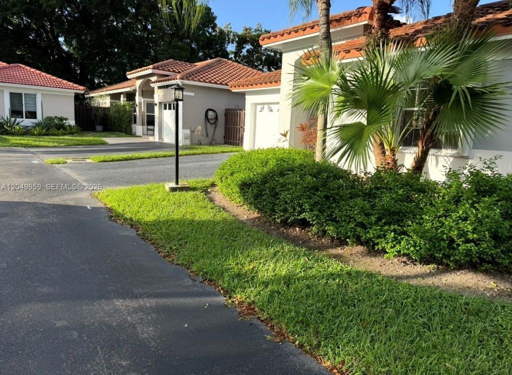 5758 NW 97th Pl, Doral, FL 33178 Photo