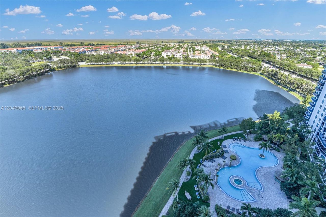2681 N Flamingo Rd , Unit 1903S, Sunrise, FL 33323 Photo