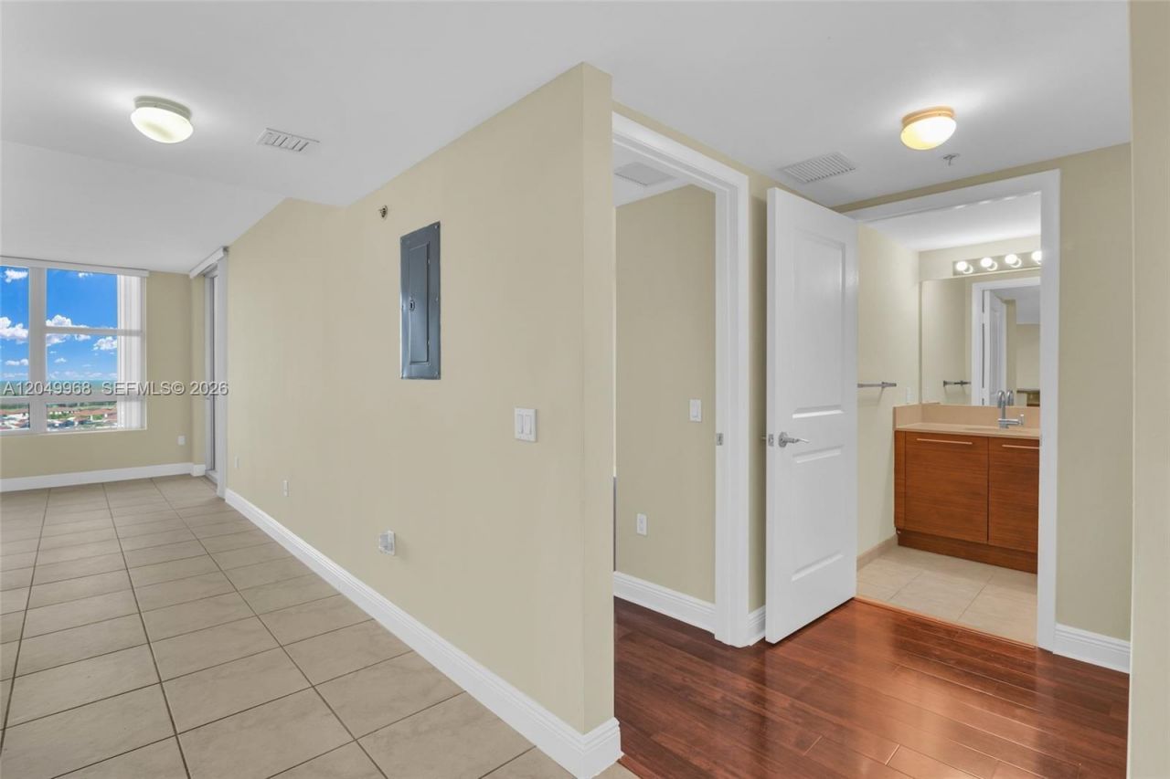 2681 N Flamingo Rd , Unit 1903S, Sunrise, FL 33323 Photo