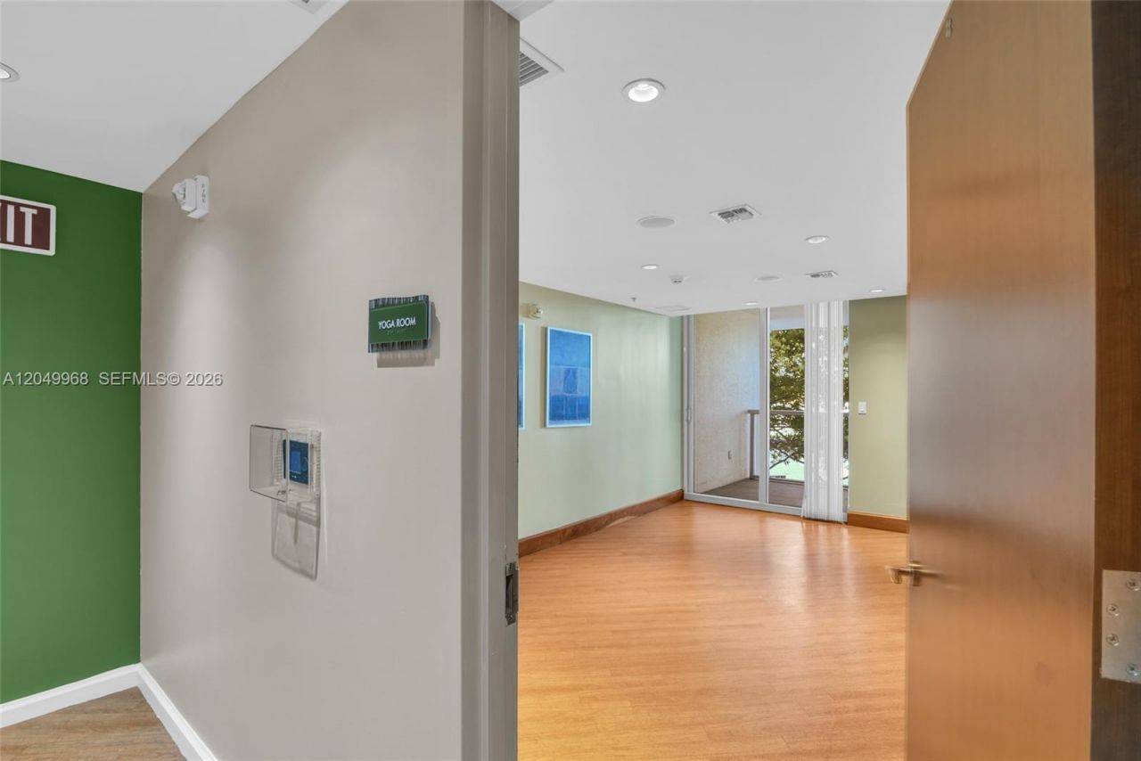 2681 N Flamingo Rd , Unit 1903S, Sunrise, FL 33323 Photo