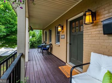 2000 N GEORGE MASON DRIVE, ARLINGTON, VA 22205