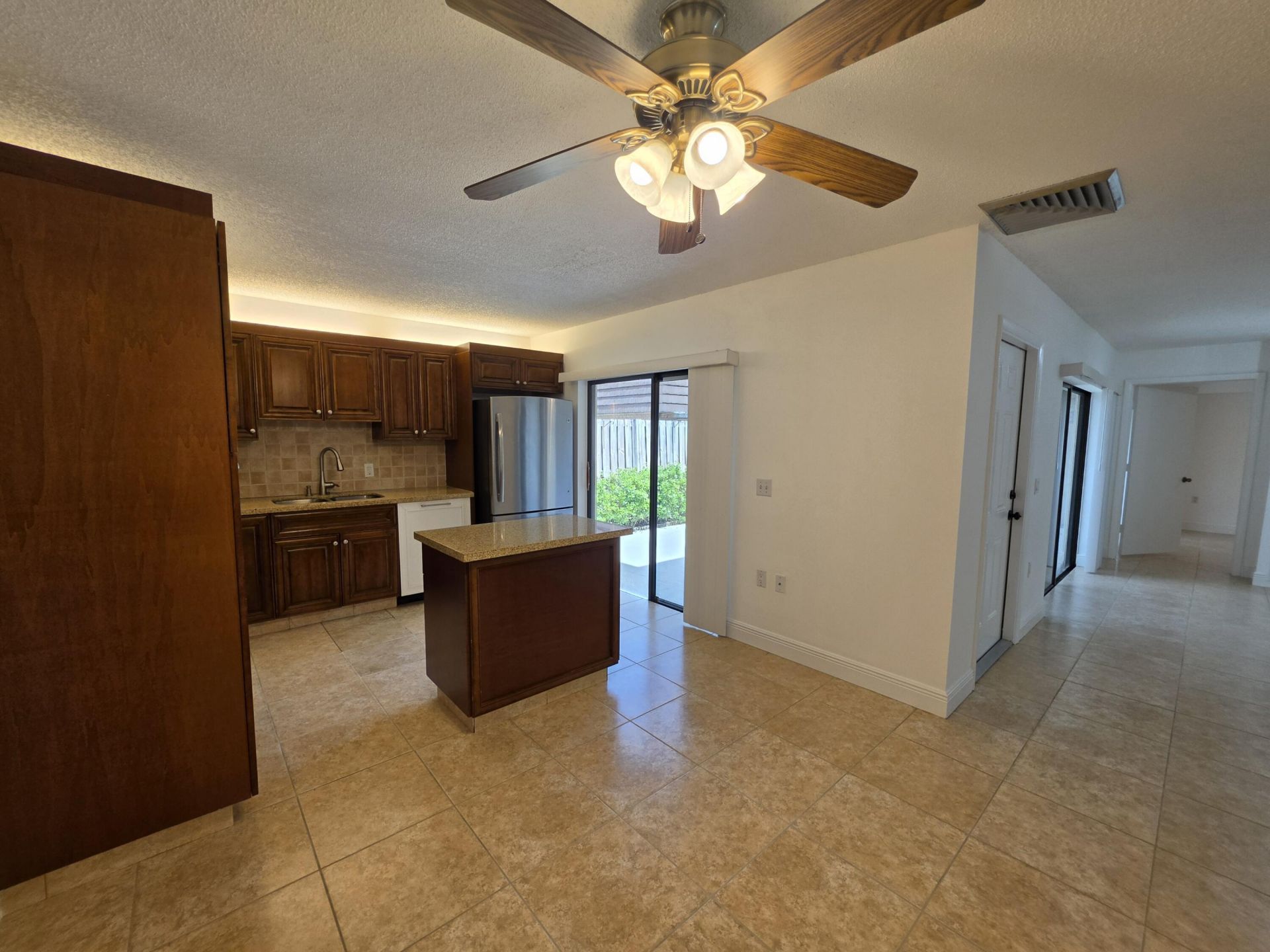 708 7th Lane, Palm Beach Gardens, FL 33418 Photo