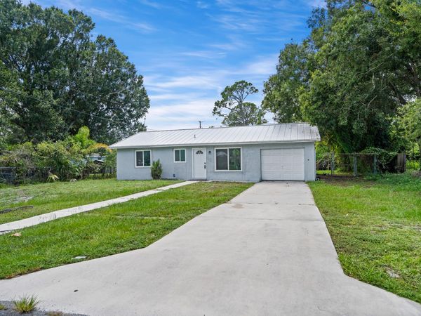 6505 Deleon Avenue, Fort Pierce, FL 34951