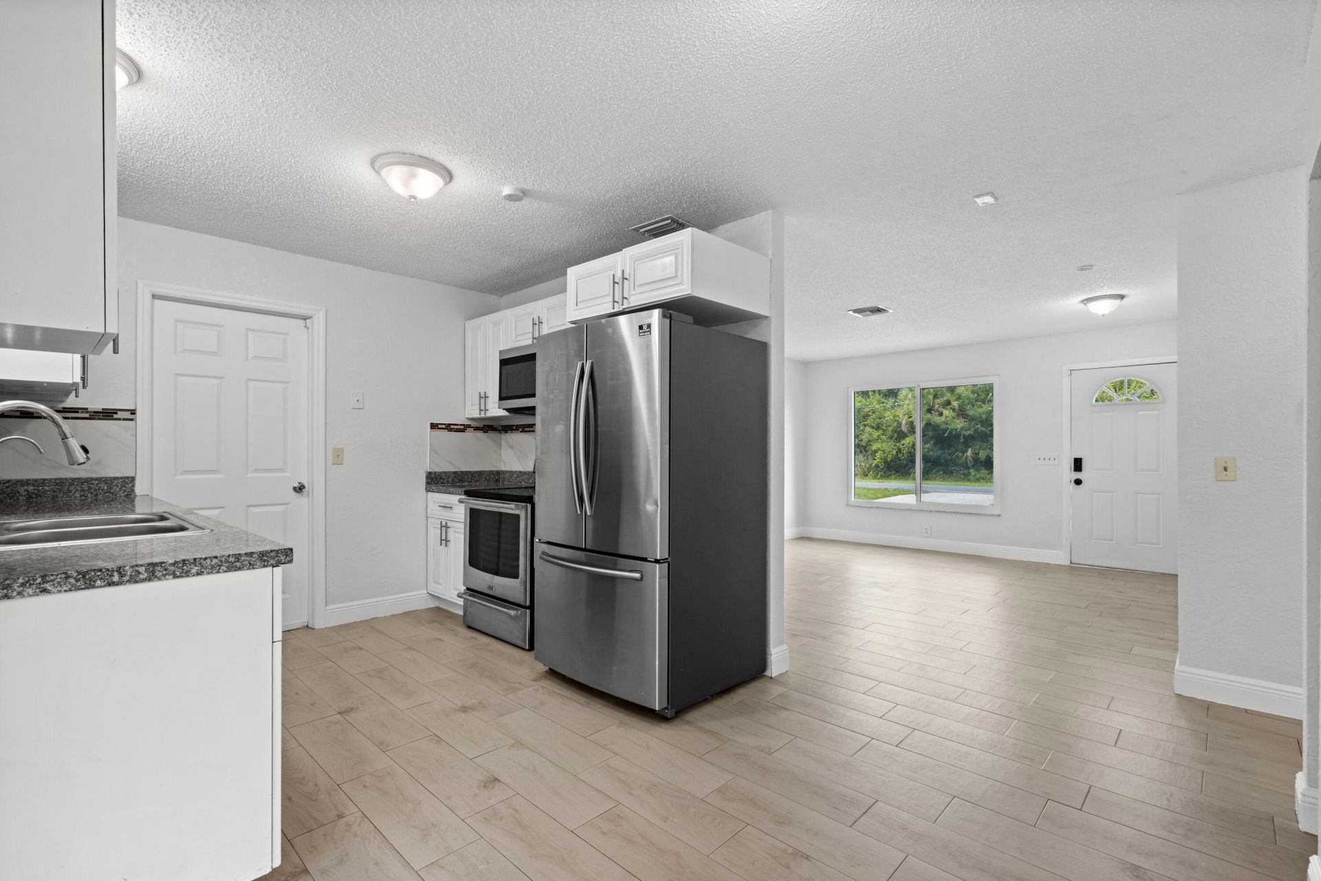6505 Deleon Avenue, Fort Pierce, FL 34951 Photo