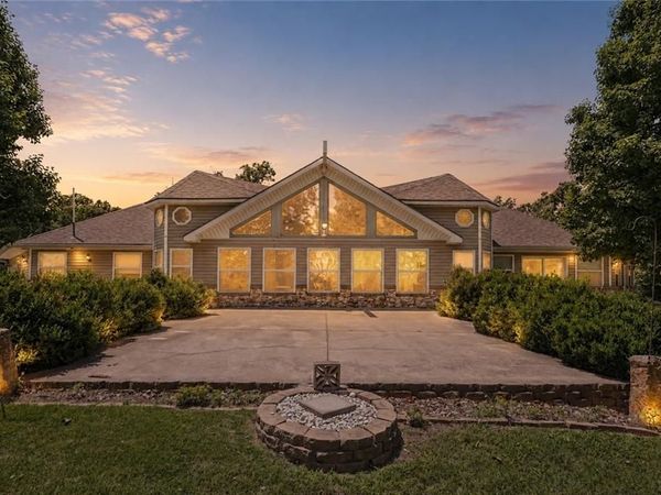 322 Riverfront Road, Atchison, KS 66002