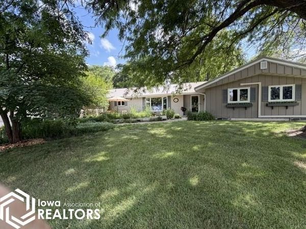 45 Four Winds Drive, Clear Lake, IA 50428