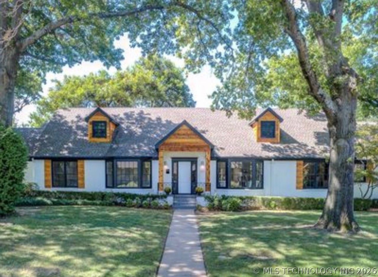 5812 S Delaware Avenue, Tulsa, OK 74105 Main Photo