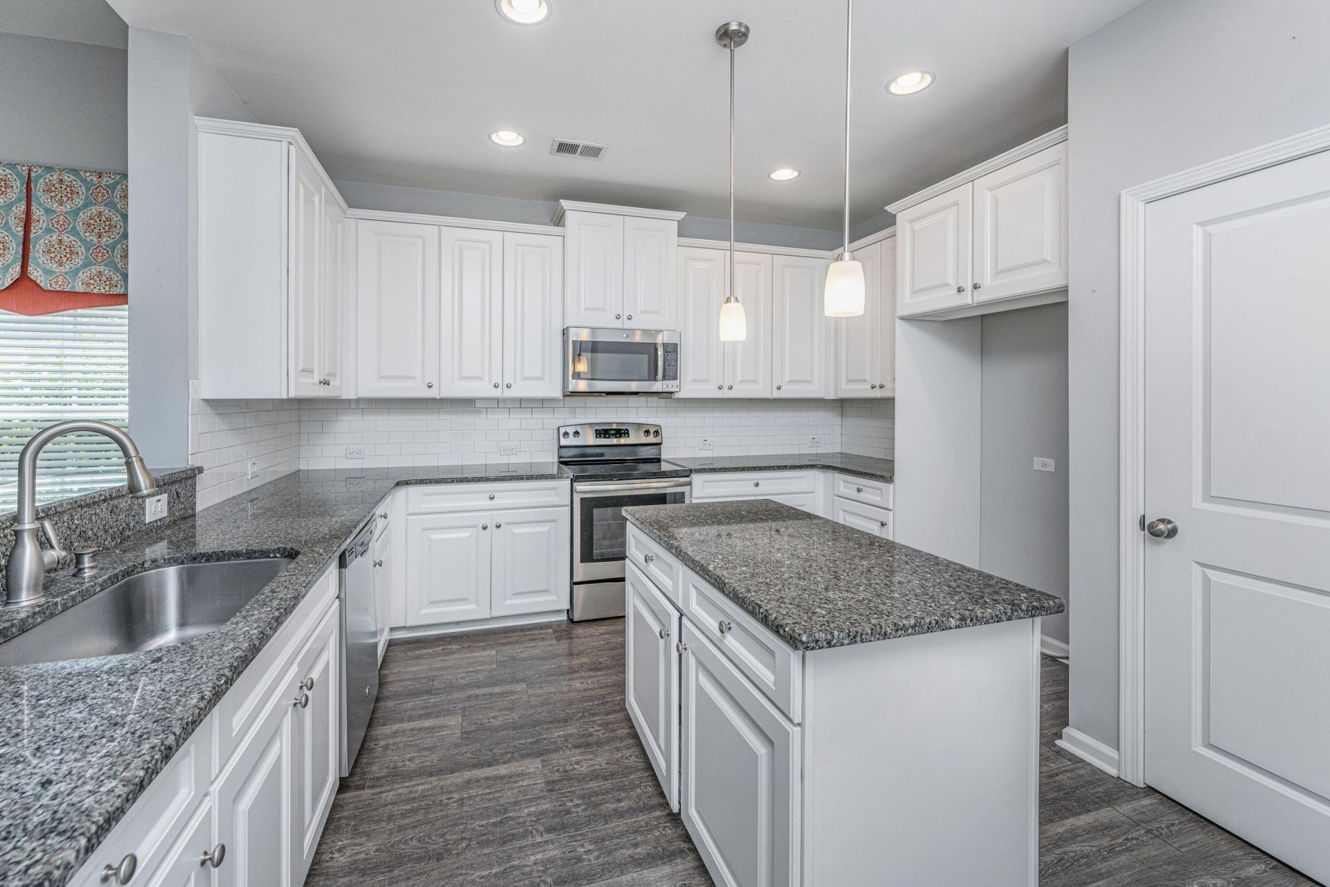 514 Tarleton Drive Photo 7