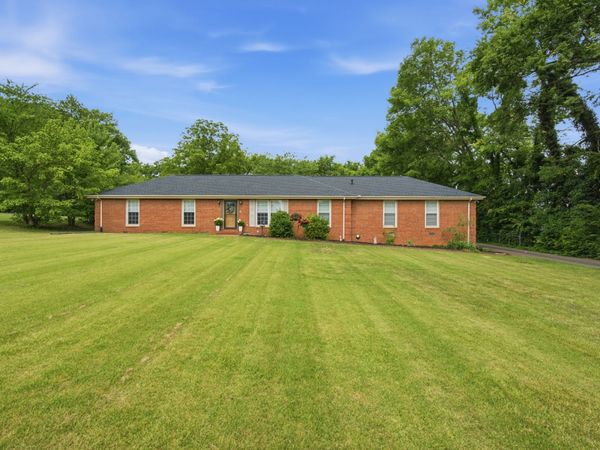 228 Maple Hill Rd , Lebanon, TN 37087