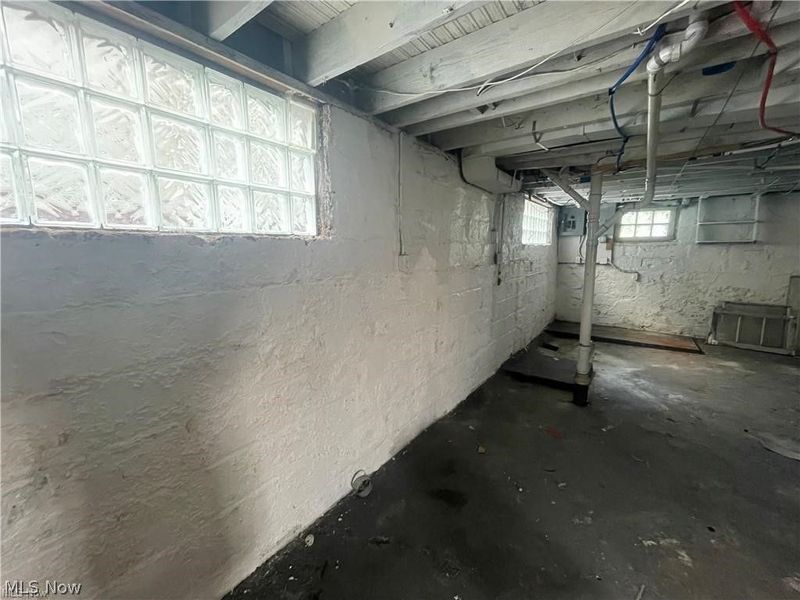 11903 Avon Avenue, Cleveland, OH 44105 Photo 35