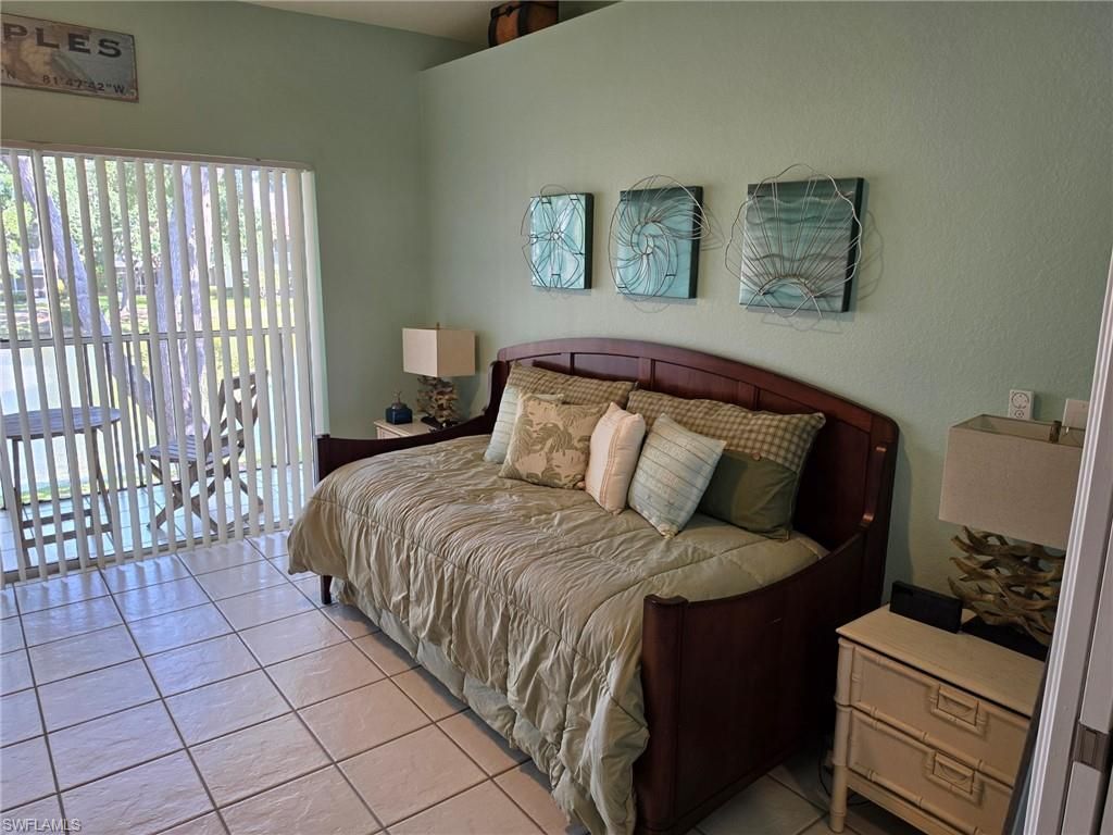 200 Diamond Cir , Unit 202, Naples, FL 34110 Photo