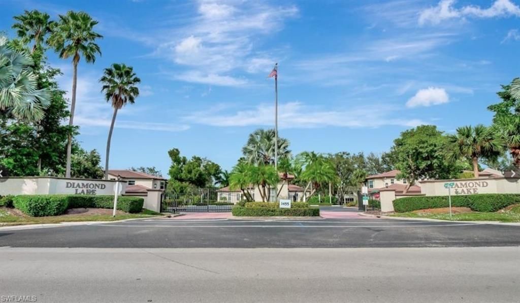 200 Diamond Cir , Unit 202, Naples, FL 34110 Photo