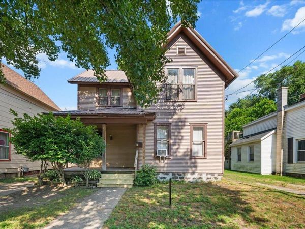50 S Union Street NW, Sparta, MI 49345