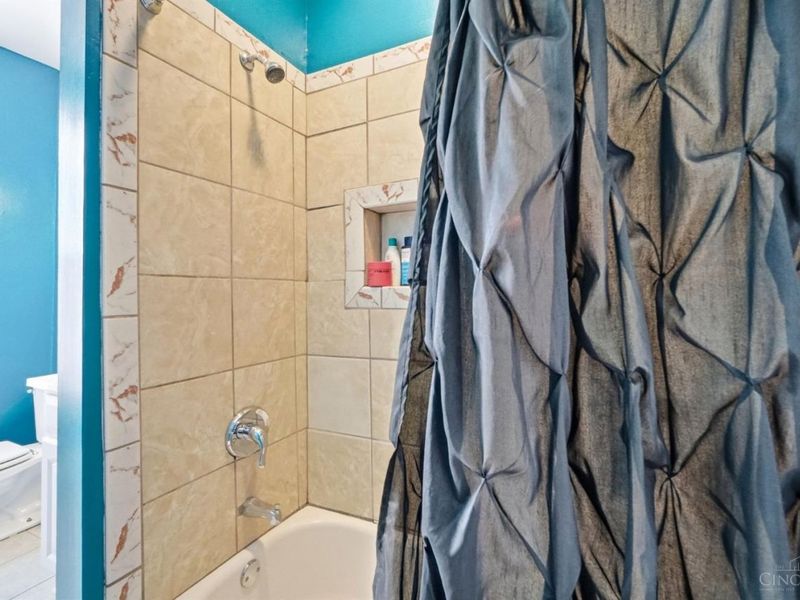 1730 Fairfax Avenue, Cincinnati, OH 45207 Photo 43