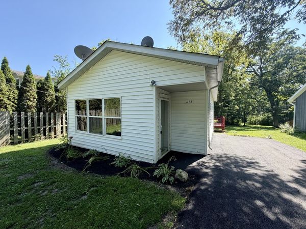 6415 N Shore Avenue , Spring Grove, IL 60081