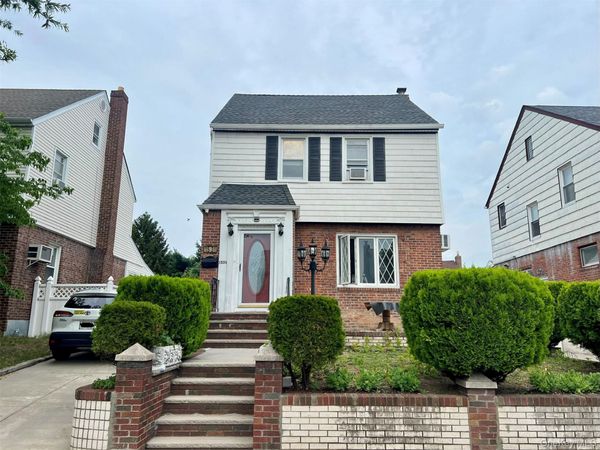 1531 145th Place , Whitestone, NY 11357