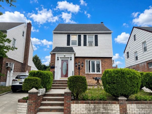 1531 145th Place , Whitestone, NY 11357