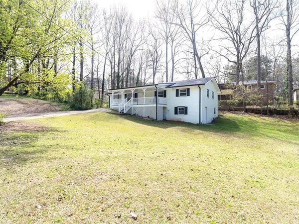 1980 Winchester Court SW, Marietta, GA 30008