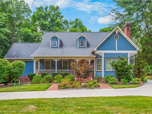4112 Saint Johns Street , High Point, NC 27265