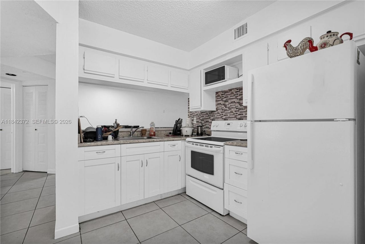 9159 SW 141st Pl, Unit 9159, Miami, FL 33186 Photo