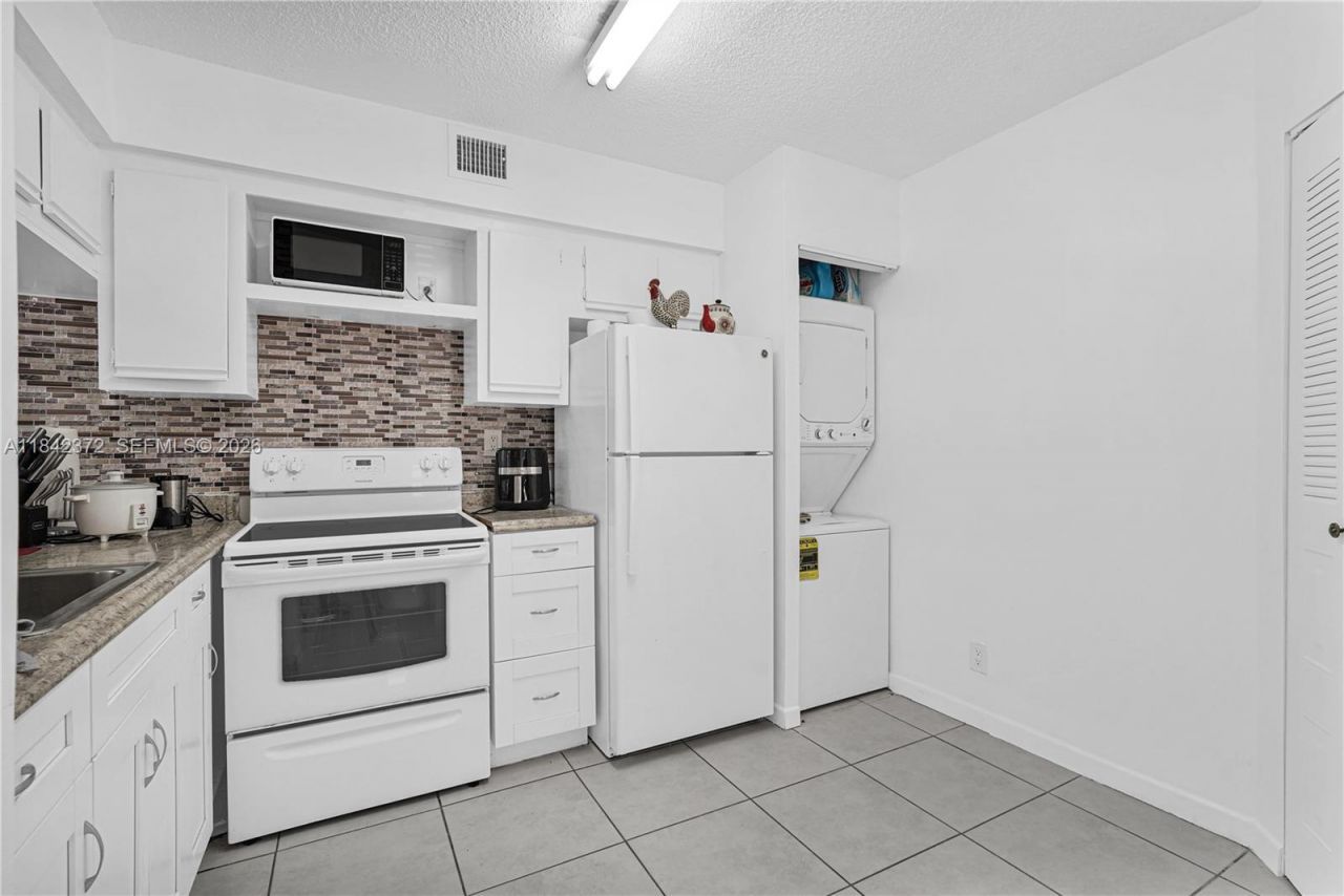 9159 SW 141st Pl, Unit 9159, Miami, FL 33186 Photo