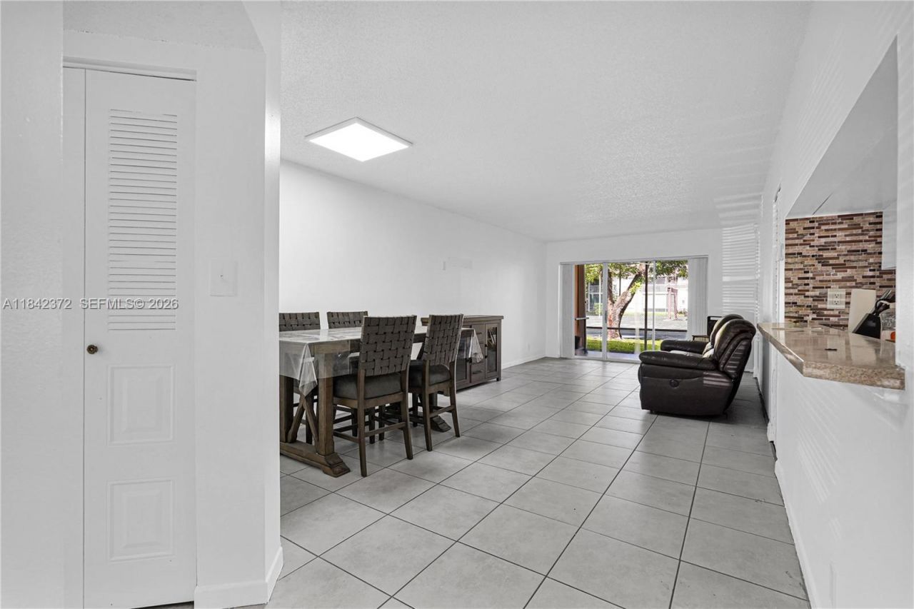 9159 SW 141st Pl, Unit 9159, Miami, FL 33186 Photo