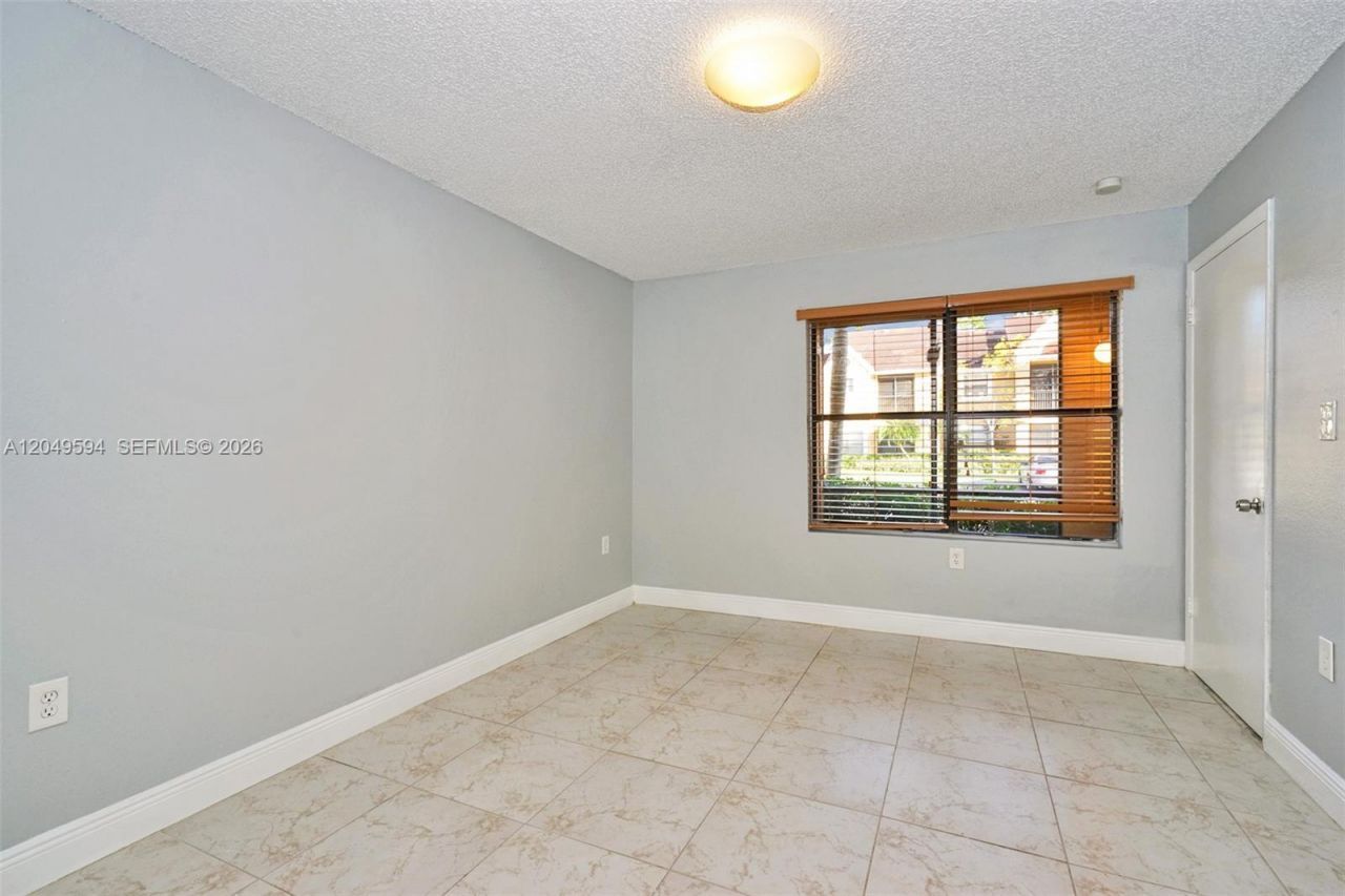15560 SW 104th Ter , Unit 611, Miami, FL 33196 Photo