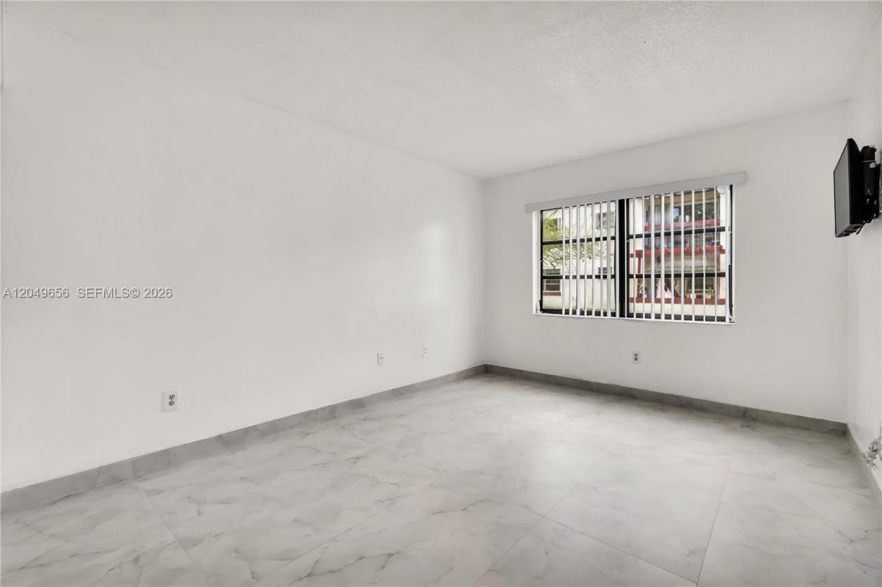 8660 SW 149th Ave , Unit 205, Miami, FL 33193 Photo