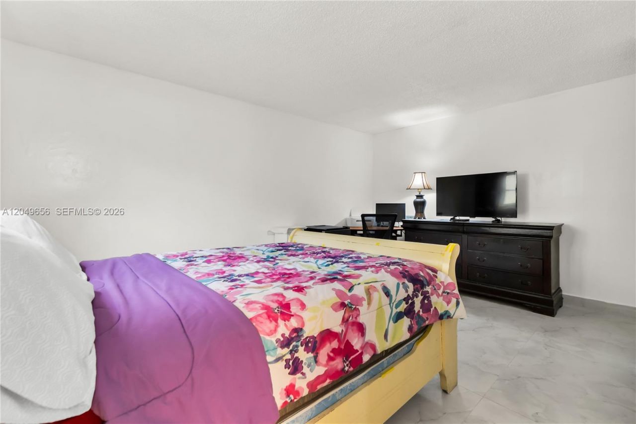 8660 SW 149th Ave , Unit 205, Miami, FL 33193 Photo