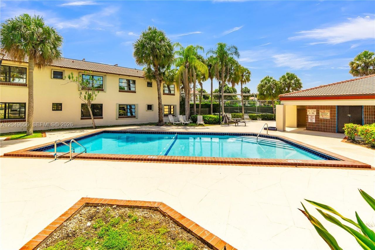 8660 SW 149th Ave , Unit 205, Miami, FL 33193 Photo