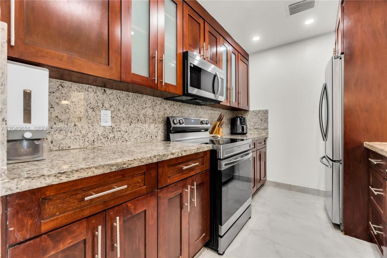 8660 SW 149th Ave , Unit 205, Miami, FL 33193 Photo
