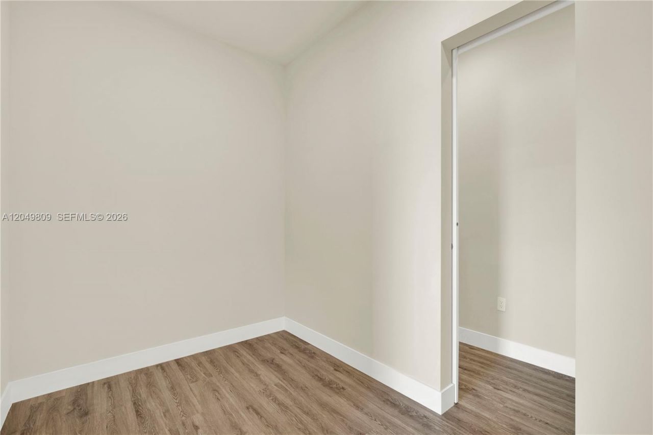2889 SW 35 Ave , Unit 2887, Miami, FL 33133 Photo