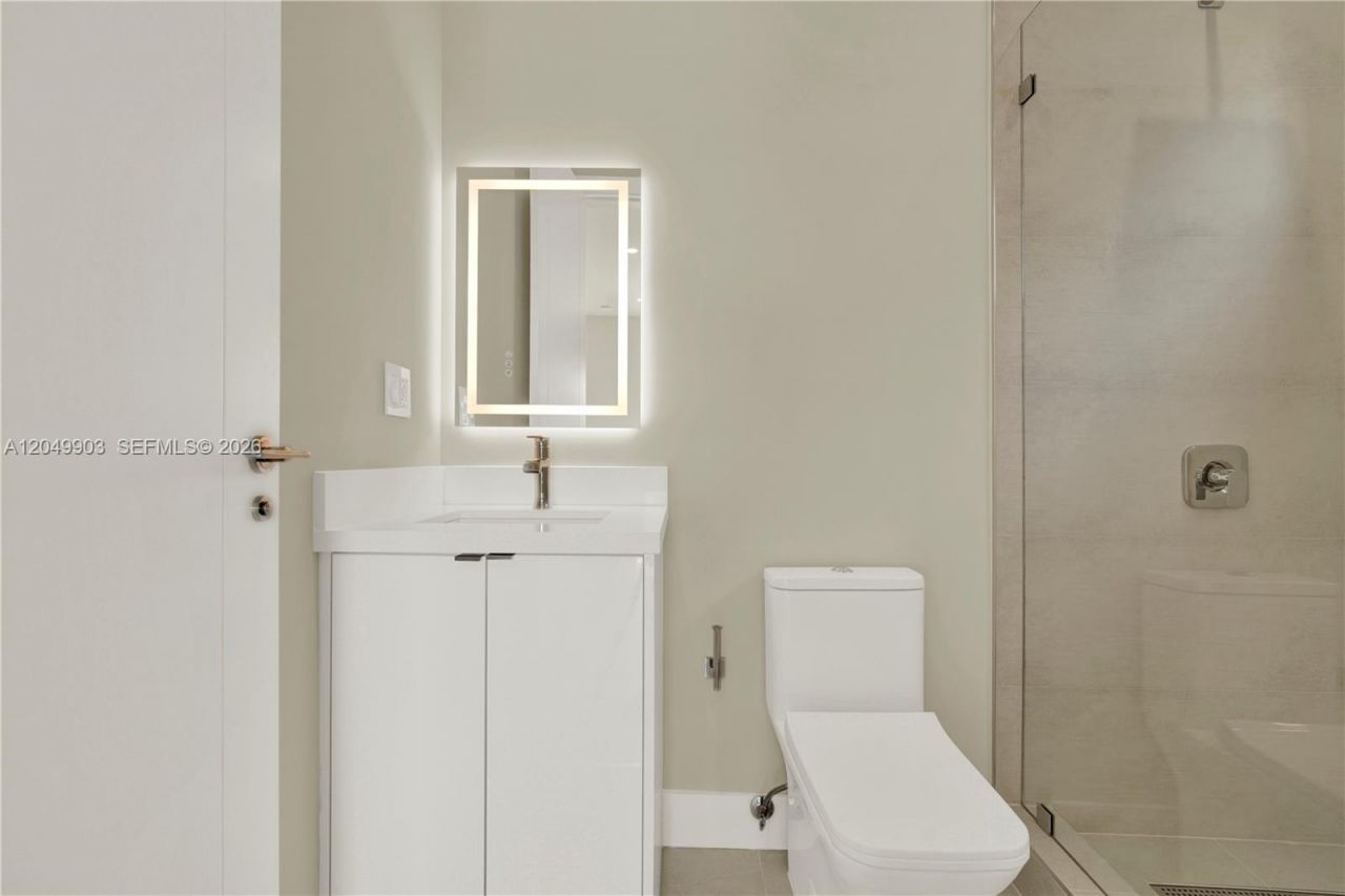 2889 SW 35th Ave , Unit 2889, Miami, FL 33133 Photo