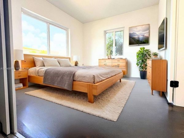 7325 Byron Ave , Unit 8, Miami Beach, FL 33141