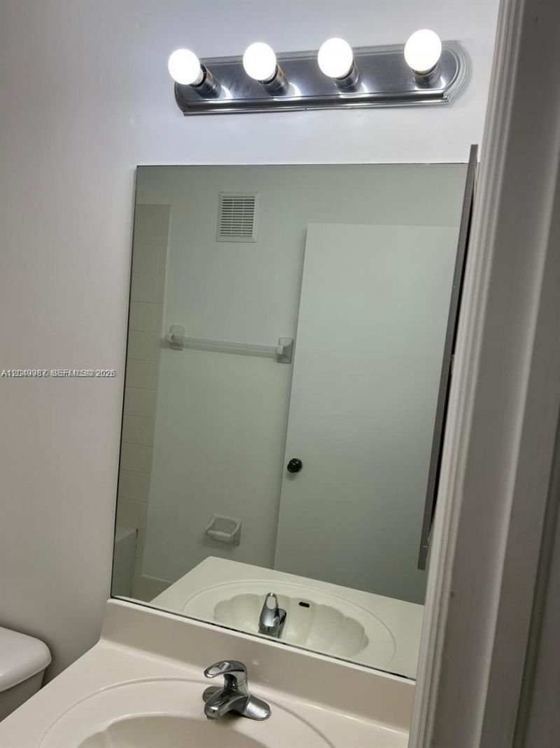 2911 SE 13th Rd , Unit 204-40, Homestead, FL 33035 Photo