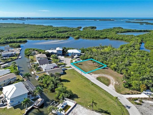 24519 Sailfish ST , BONITA SPRINGS, FL 34134